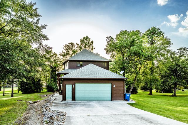 48 Hillsborough Drive, Huntsville, TX 77340