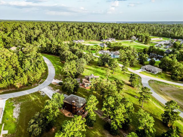 48 Hillsborough Drive, Huntsville, TX 77340