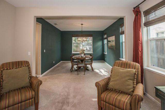9924 Sintra Way, Elk Grove, CA 95757