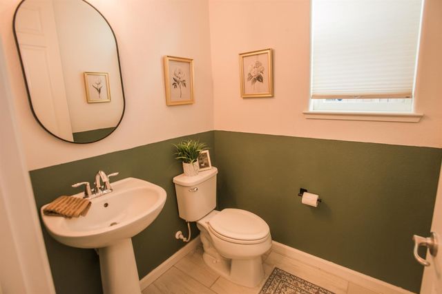 9924 Sintra Way, Elk Grove, CA 95757