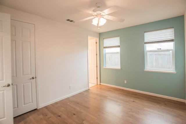 9924 Sintra Way, Elk Grove, CA 95757