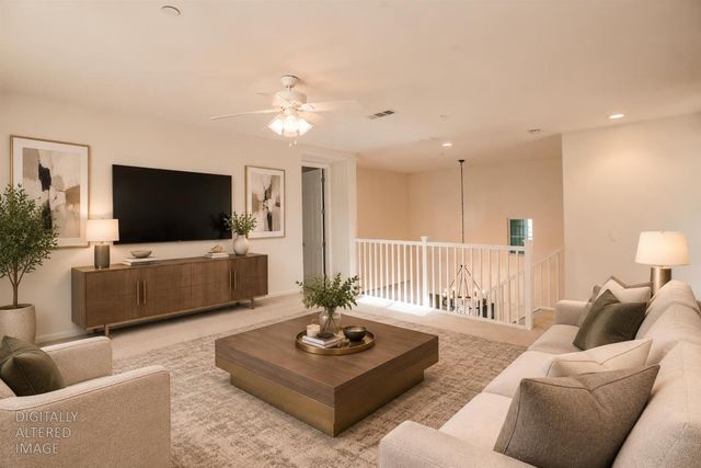 9924 Sintra Way, Elk Grove, CA 95757