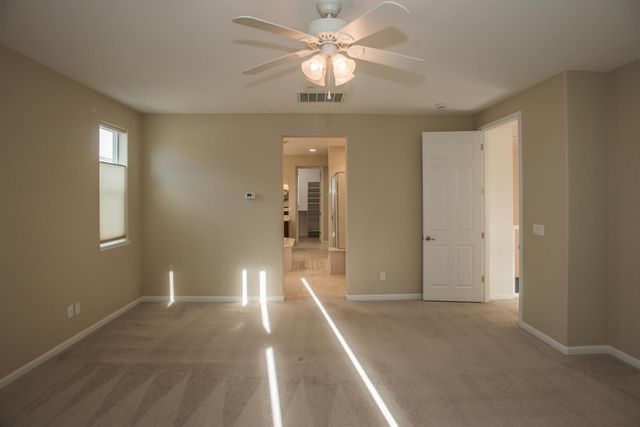 9924 Sintra Way, Elk Grove, CA 95757
