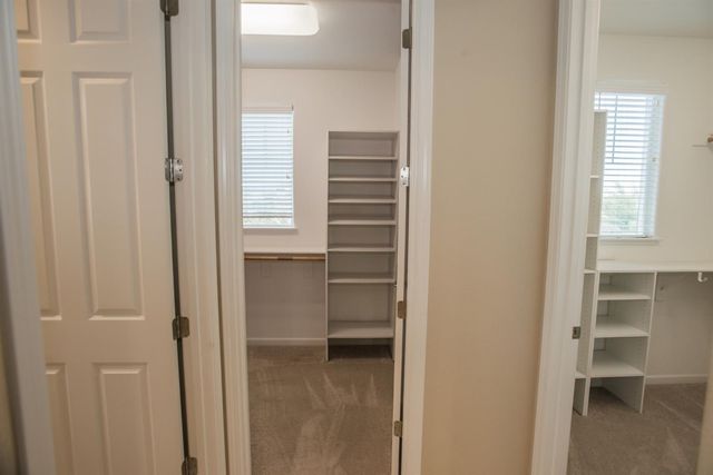 9924 Sintra Way, Elk Grove, CA 95757