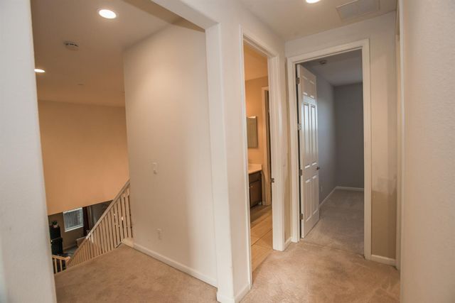 9924 Sintra Way, Elk Grove, CA 95757