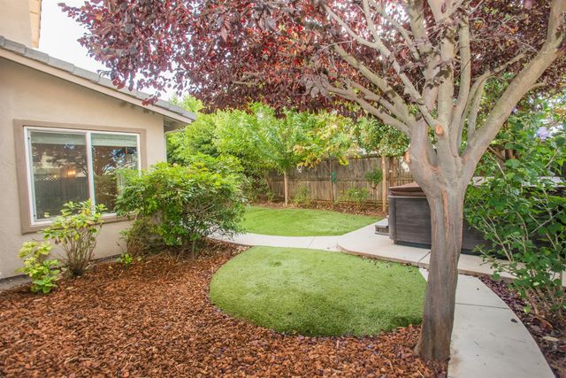 9924 Sintra Way, Elk Grove, CA 95757