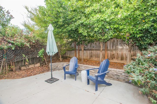 9924 Sintra Way, Elk Grove, CA 95757