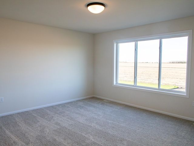 6721 14 Street S, Fargo, ND 58104