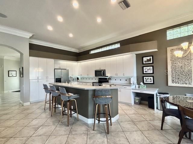 8701 52ND AVENUE E, Bradenton, FL 34211