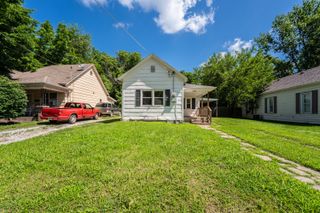 1053 East Pacific Street, Springfield, MO 65803
