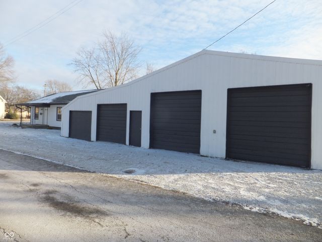 100 S California Street, Sheridan, IN 46069