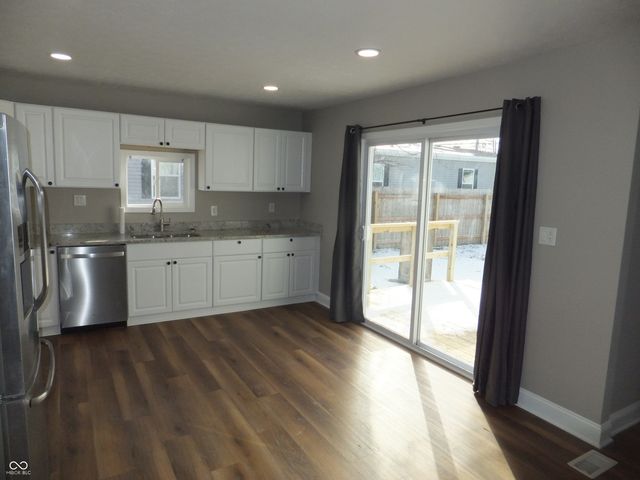 100 S California Street, Sheridan, IN 46069