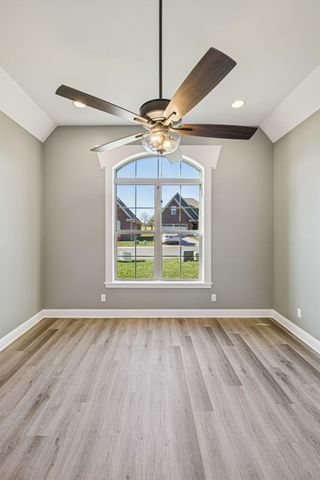 219 Lake View Point, Englewood, TN 37329