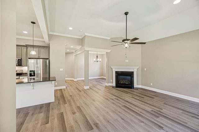 219 Lake View Point, Englewood, TN 37329