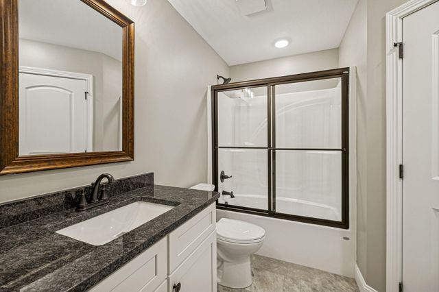 219 Lake View Point, Englewood, TN 37329