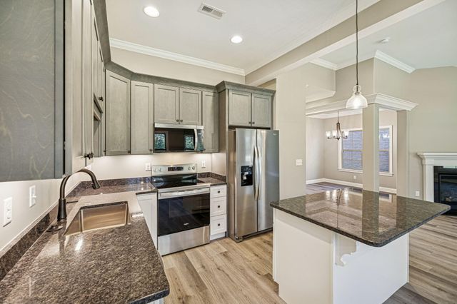 219 Lake View Point, Englewood, TN 37329