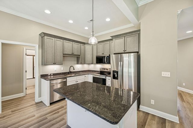 219 Lake View Point, Englewood, TN 37329