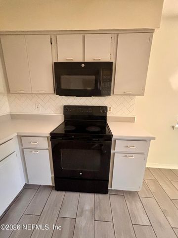 5449 FT CAROLINE Road, Jacksonville, FL 32277