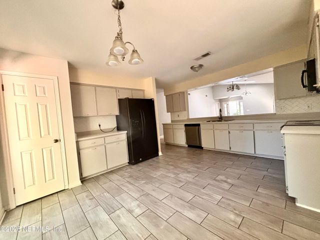 5449 FT CAROLINE Road, Jacksonville, FL 32277