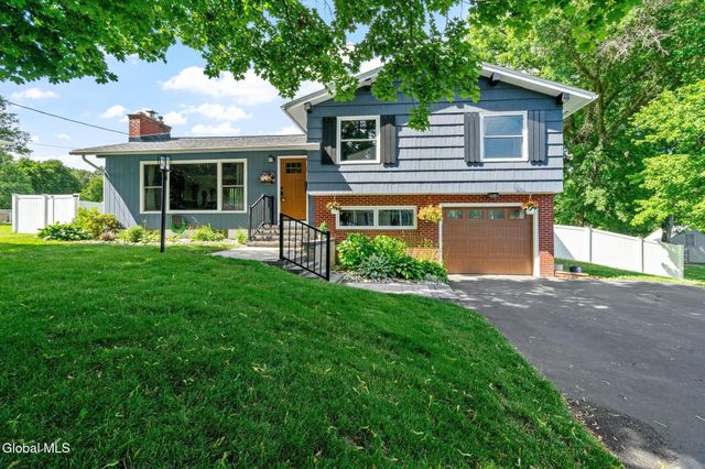 21 Jane Drive, Schenectady, NY 12302