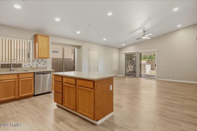 611 E SHANNON Street, Chandler, AZ 85225