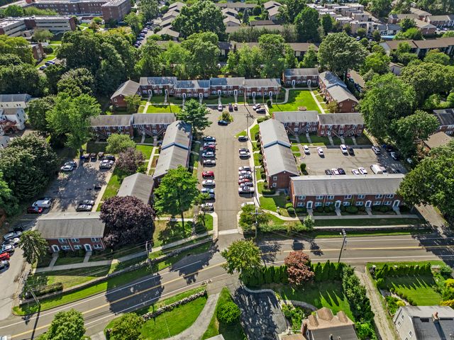 29 Hamilton Court D, Stamford, CT 06902