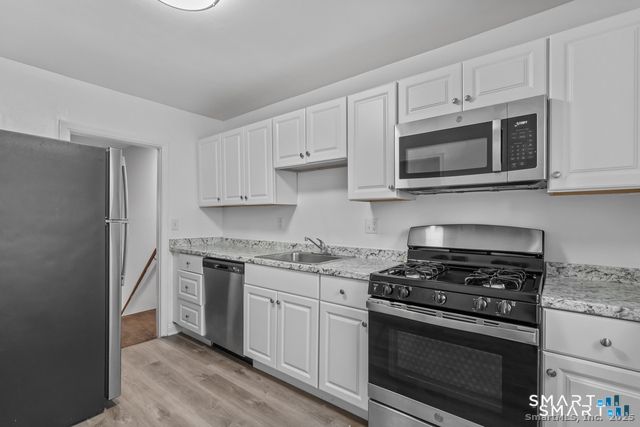 29 Hamilton Court D, Stamford, CT 06902