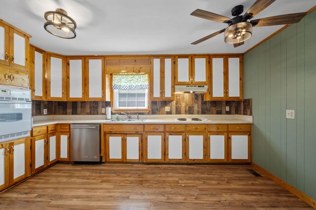 110 School House Hill Street, Copperhill, TN 37317