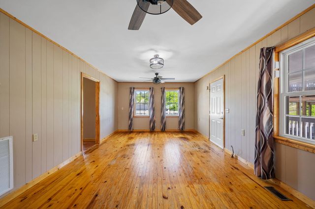 110 School House Hill Street, Copperhill, TN 37317