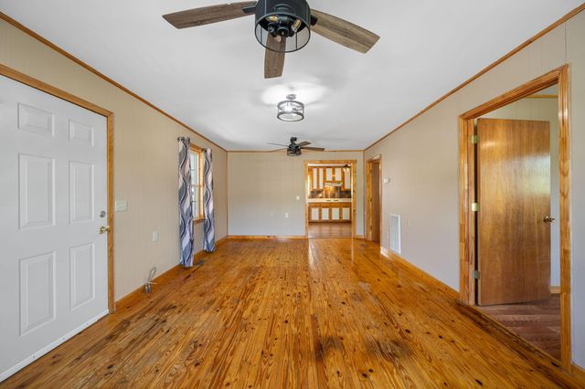 110 School House Hill Street, Copperhill, TN 37317