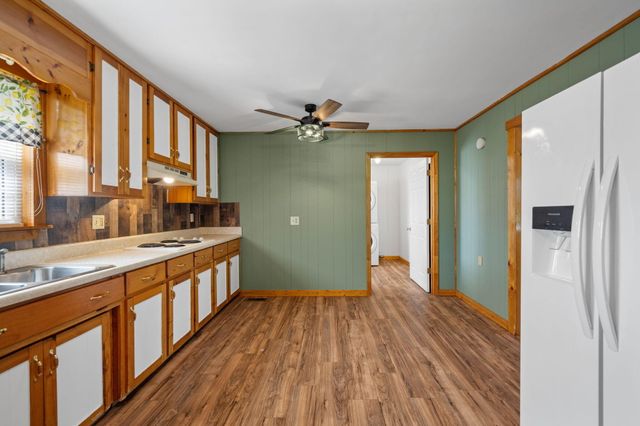 110 School House Hill Street, Copperhill, TN 37317