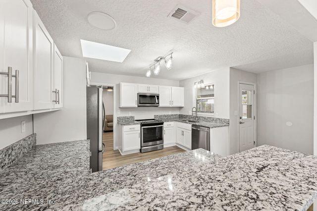 3834 EDIDIN Drive, Jacksonville, FL 32277