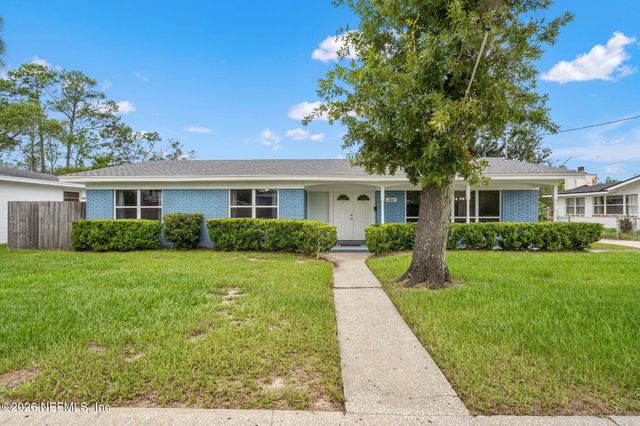 3834 EDIDIN Drive, Jacksonville, FL 32277