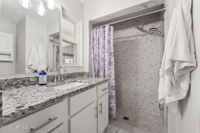 3834 EDIDIN Drive, Jacksonville, FL 32277