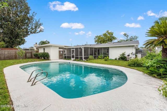 3834 EDIDIN Drive, Jacksonville, FL 32277
