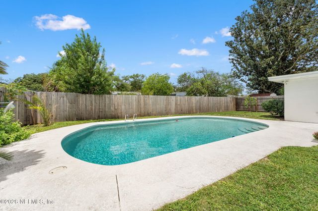 3834 EDIDIN Drive, Jacksonville, FL 32277