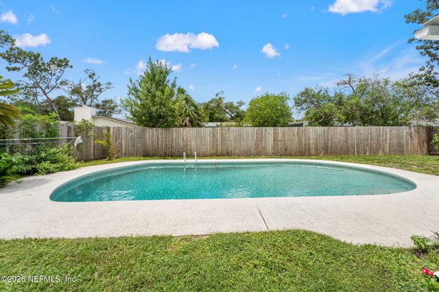 3834 EDIDIN Drive, Jacksonville, FL 32277