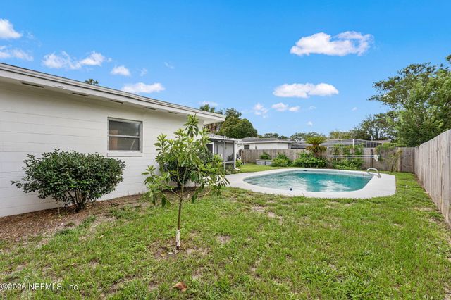 3834 EDIDIN Drive, Jacksonville, FL 32277