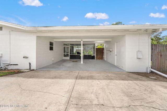3834 EDIDIN Drive, Jacksonville, FL 32277