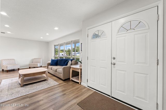 3834 EDIDIN Drive, Jacksonville, FL 32277