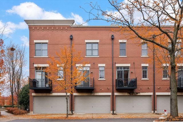 162 Festival Court, Elgin, IL 60120