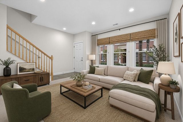 162 Festival Court, Elgin, IL 60120