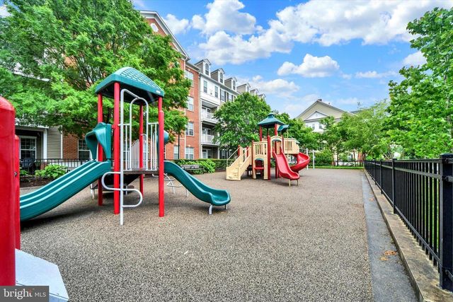 8346 DAYDREAM CRES, Pasadena, MD 21122