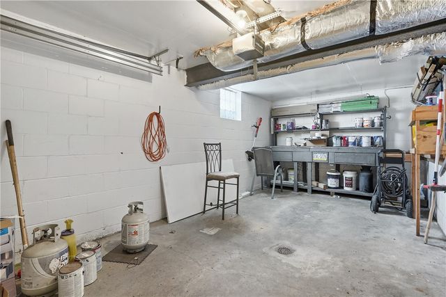 523 Thomas St, Plum Boro, PA 15239