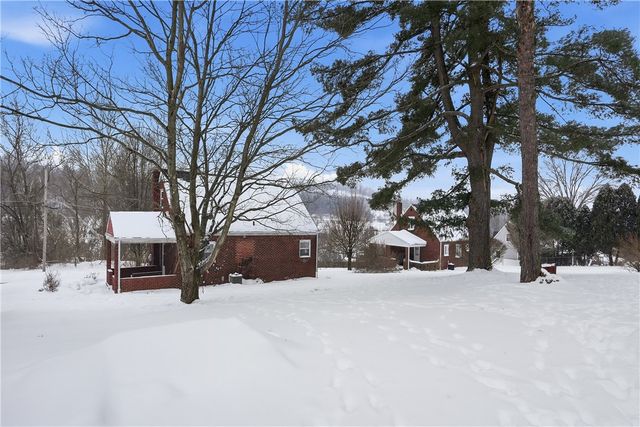 523 Thomas St, Plum Boro, PA 15239