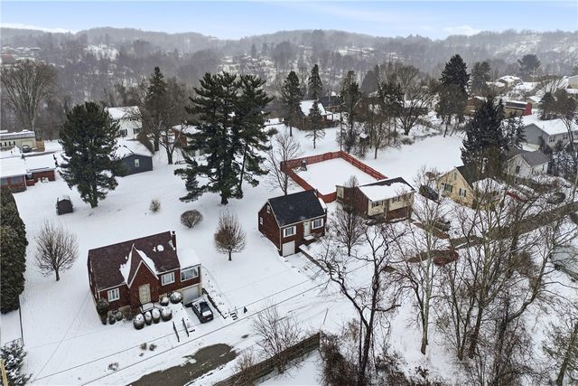 523 Thomas St, Plum Boro, PA 15239