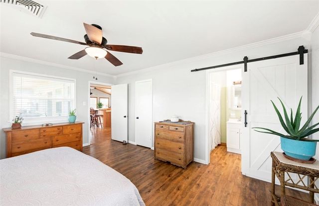 424 Trojan St, Port Aransas, TX 78373