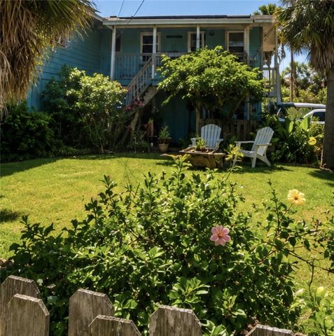 424 Trojan St, Port Aransas, TX 78373