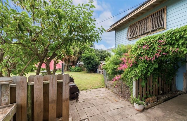 424 Trojan St, Port Aransas, TX 78373