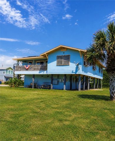 424 Trojan St, Port Aransas, TX 78373